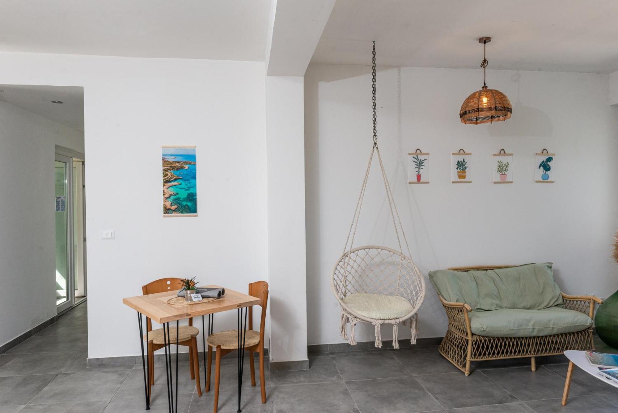 Guest House - Affittacamere Green Apartment - By Faendho Porto Torres Exteriör bild