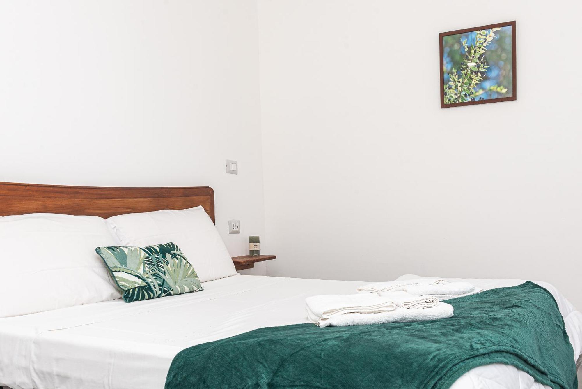 Guest House - Affittacamere Green Apartment - By Faendho Porto Torres Exteriör bild
